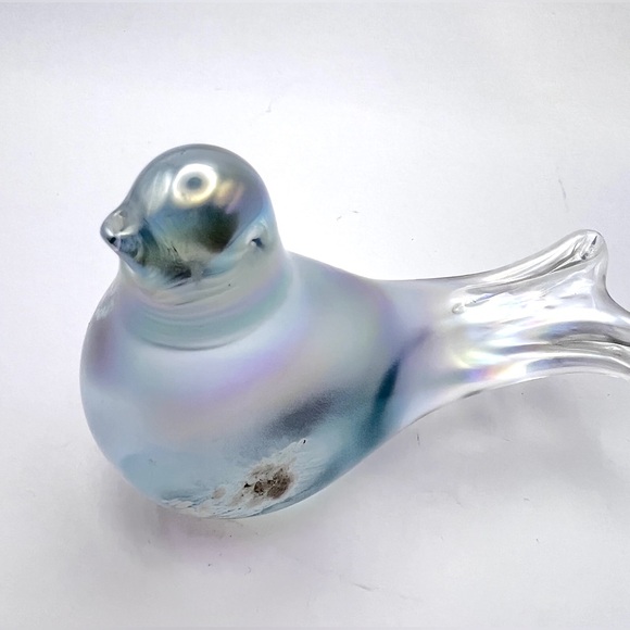 Iridescent Art Glass Bird Figurine – Rainbow Finish - Picture 5 of 7